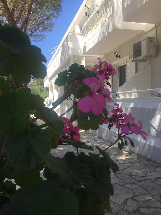 Neraida Studios Τσιλιβί Εξωτερικό φωτογραφία